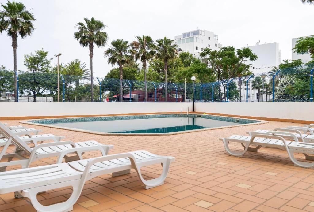 Quarteira Beach House Екстериор снимка
